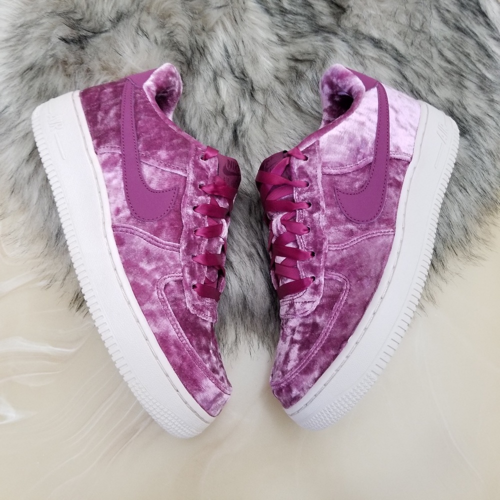 Nike Air Force 1 LV8 Special Edition - Picture 2 of 8